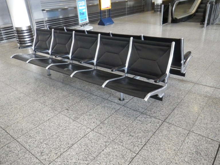 Bench at Ashford International (international services concourse). (c) Daniel Wright, 2013.