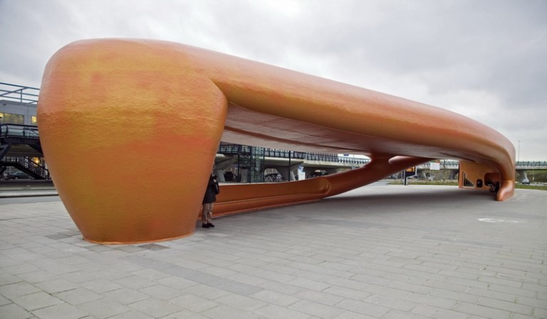 The Amazing Whale Jaw. The building has an unusual surface texture, which can be seen in this photo, due to its innovative construction materials and method. By Alena Hanzlová (original print) [CC-BY-SA-3.0], via Wikimedia Commons