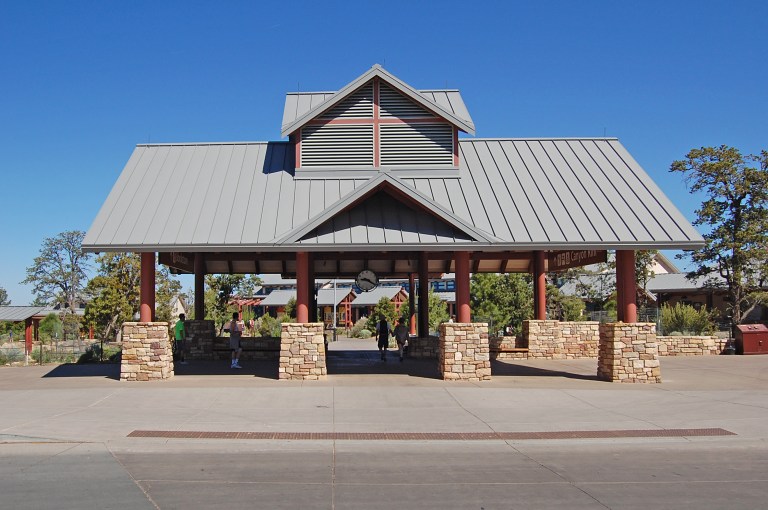 Shelter at Grand Canyon Visitor Center. Photo by Daniel Wright [CC BY-NC-ND 2.0] via this flickr set