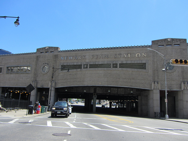 Columns, eagles, lions, limestone, terracotta and aluminum lettering. That's the way you dress up elevated station platforms. Photo by Sean_Marshall [CC BY 2.0] via this flickr page