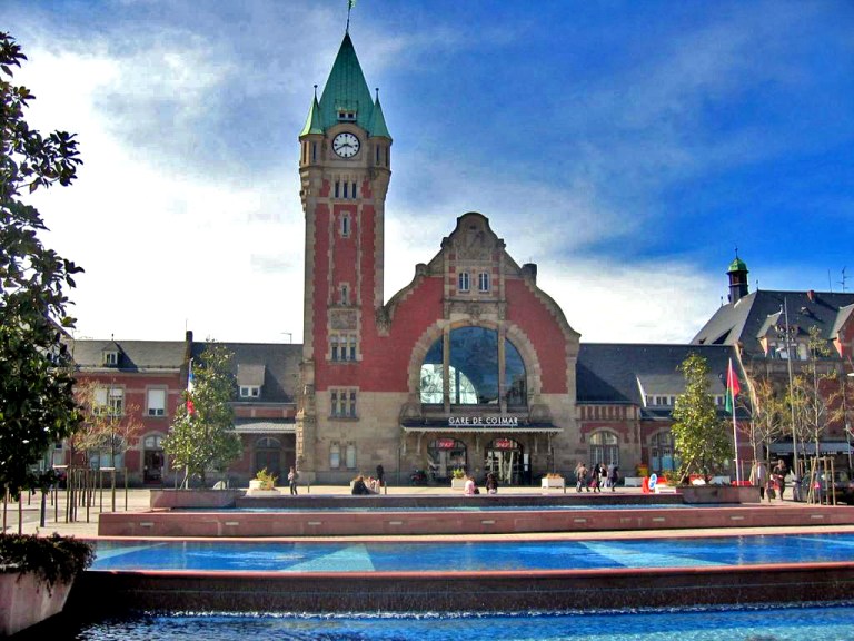 Gare de Colmar, France. Photo By Sanseiya (Own work) [GFDL or CC BY-SA 3.0], via Wikimedia Commons