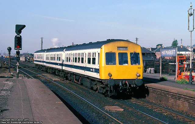 A refurbished diesel train in 1978 at Edinburgh Haymarket. Photo by Steve Jones [CC BY 2.0] via this flickr page