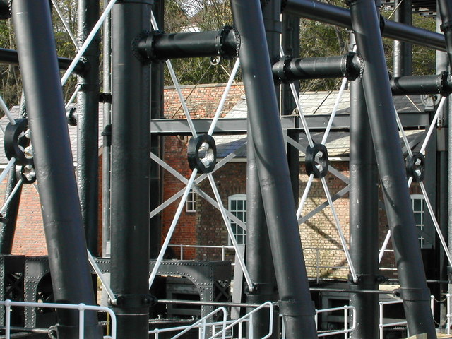 Colin Bland [CC BY-SA 2.0], via Wikimedia Commons