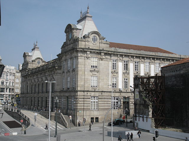 By rilo 2006 (Portugal) [CC BY 2.0], via Wikimedia Commons