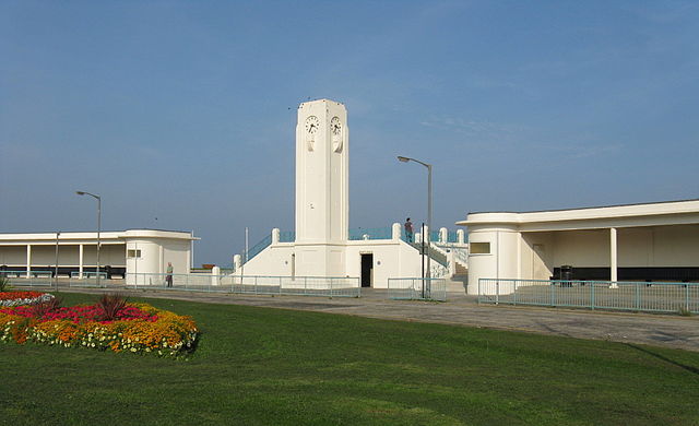 2008 By JohnYeadon (Own work) [Public domain], via Wikimedia Commons