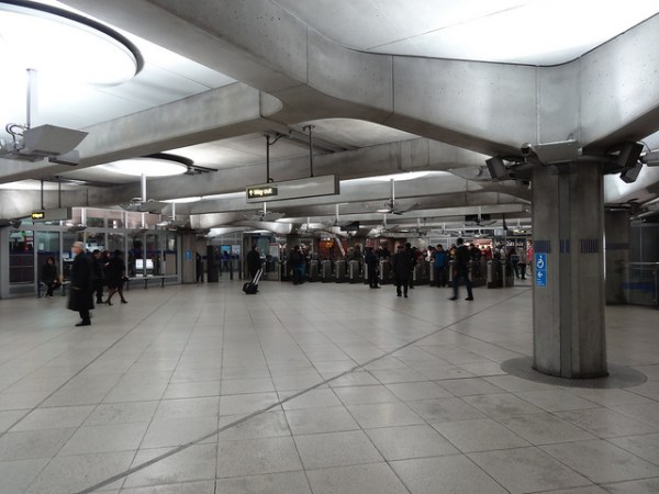 The ticket hall at Westminster Underground station. Photo by Ian Wright [CC BY 2.0] via this flickr page