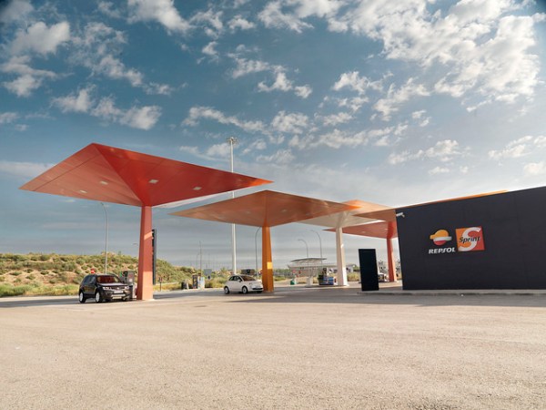 Repsol filling station. Photo by Repsol [CC BY-NC-SA 2.0] via this flickr album