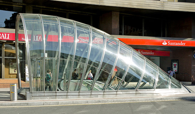 The Underground World of Norman Foster (Metro Bilbao, Bilbao, Spain ...