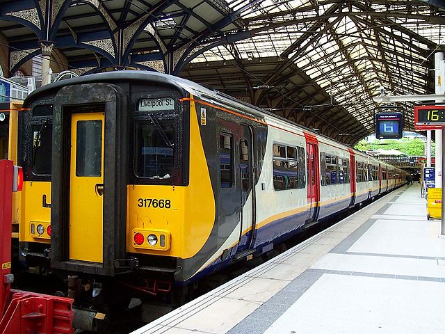 The underused WAGN visual identity as seen at Liverpool Street station. In true post-privatisation style, the Network SouthEast identity is still going strong elsewhere in the station - check out the platform clocks. Photo by Peter Skuce (Own work) [Public domain], via Wikimedia Commons