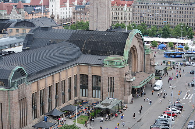 Helsinki Central station. By Ralf Roletschek (talk) - Fahrradtechnik auf fahrradmonteur.de (Own work) [FAL or GFDL 1.2], via Wikimedia Commons