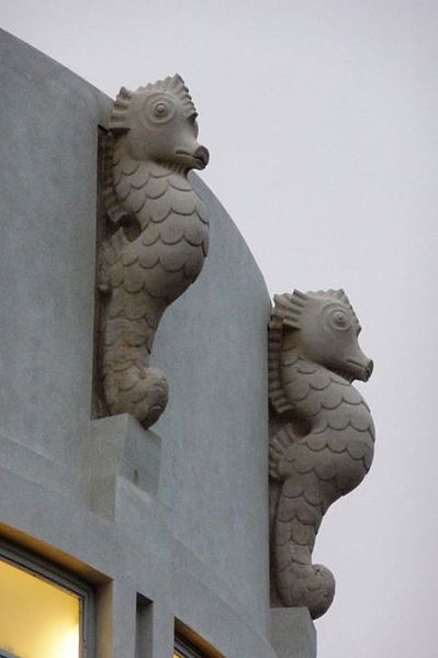 Gill's seahorse sculptures. Photo by j lord (Midland Hotel Morecambe) [CC BY 2.0], via Wikimedia Commons