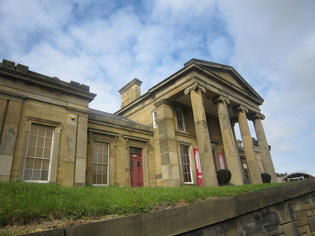 Monkwearmouth station's central portico. Photo by eltpics [CC BY-NC 2.0] via this flickr page
