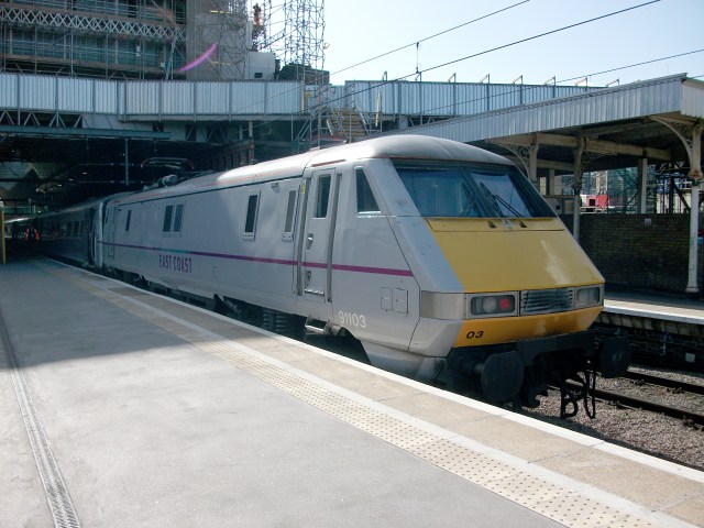 The East Coast visual identity as seen on one of its trains in 2012. Photo by Daniel Wright [CC BY-NC-ND 2.0] via this flickr page